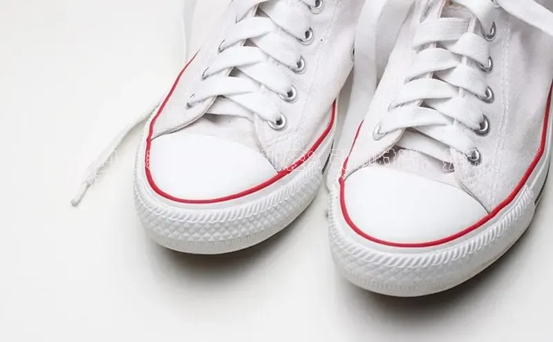 b体育旧版手机版百度众测2024 年新款复古德训鞋：引领时尚，提升
舒适