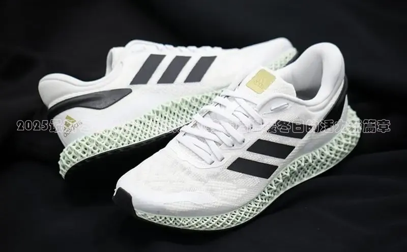 2025最新冬鞋设计：爆款运动鞋开启温暖冬日的活力新篇章